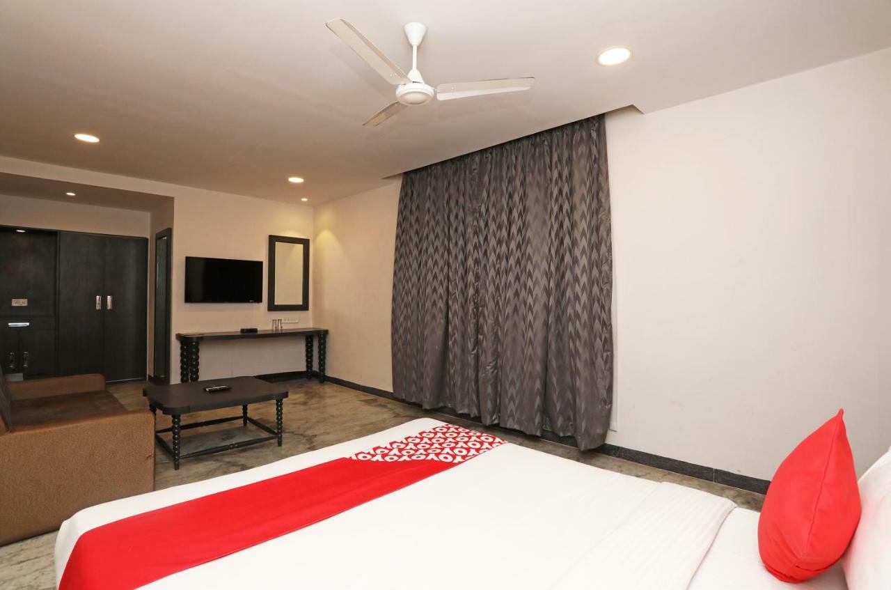 Oyo 15966 Hotel Shivam Calcuta Exterior foto